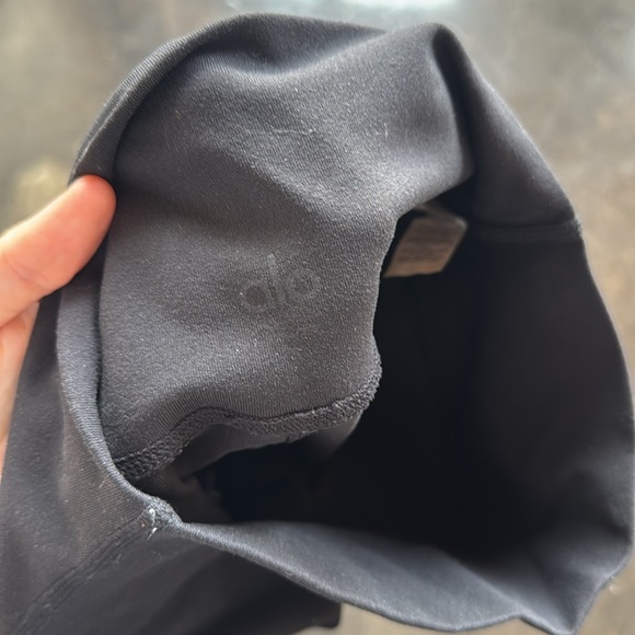 Alo Yoga High-Waist Sheila Legging - Picture 10 of 10